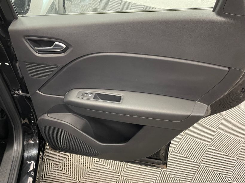 RENAULT CAPTUR 2023 - Photo n°34