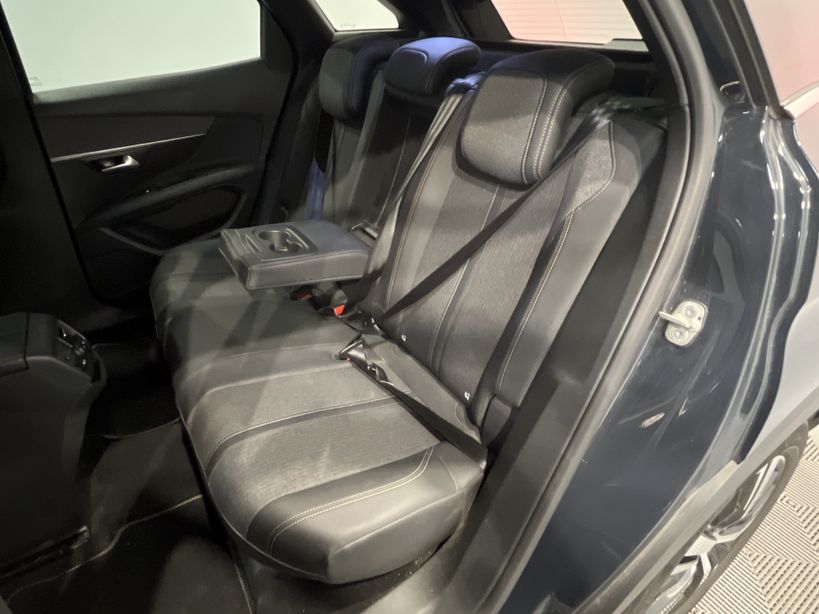 PEUGEOT 3008 2020 - Photo n°9
