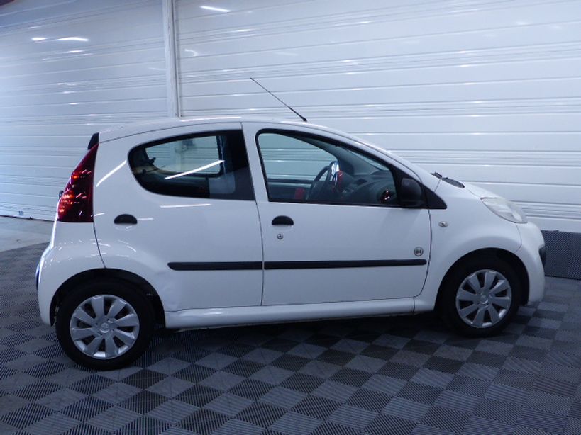 PEUGEOT 107 2013 - Photo n°22
