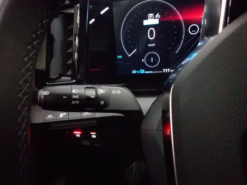 RENAULT MEGANE E TECH 2022 - Photo n°24