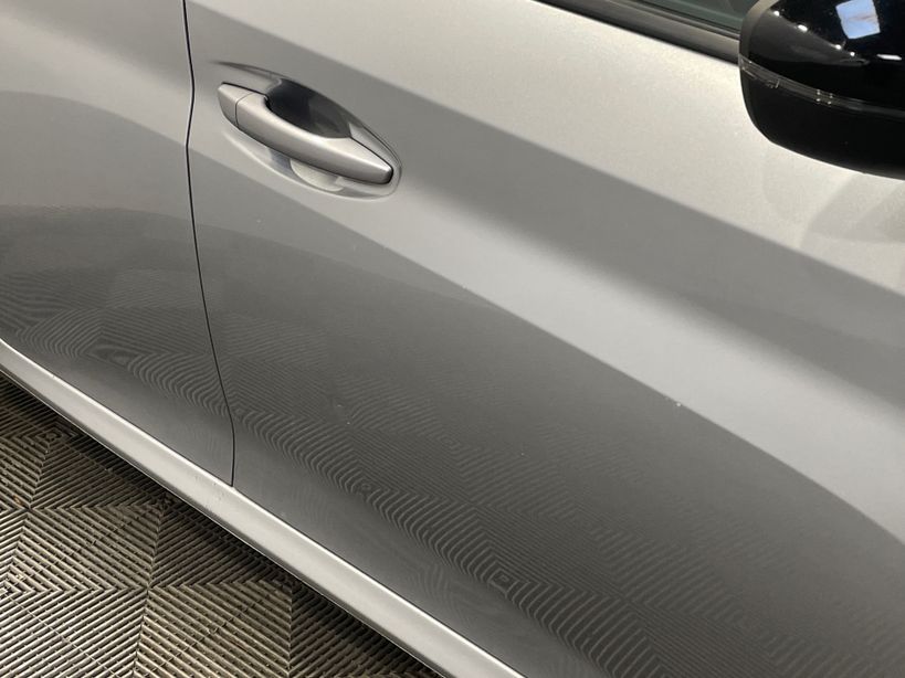 PEUGEOT 208 2023 - Photo n°18