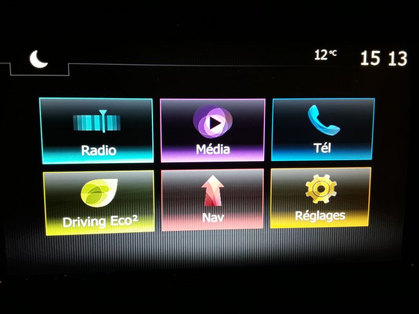 RENAULT CLIO IV 2019 - Photo n°8