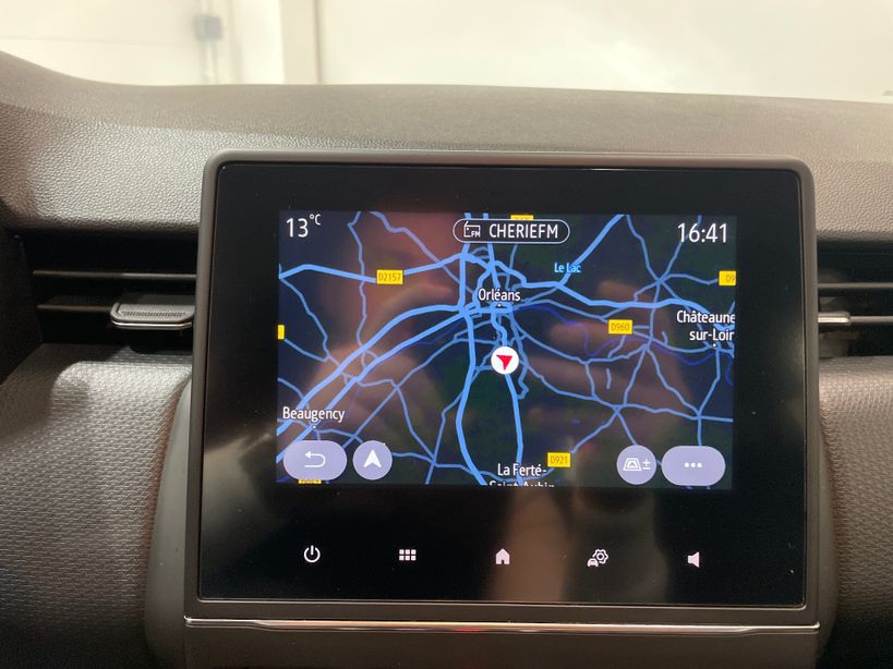 RENAULT CLIO V 2021 - Photo n°16