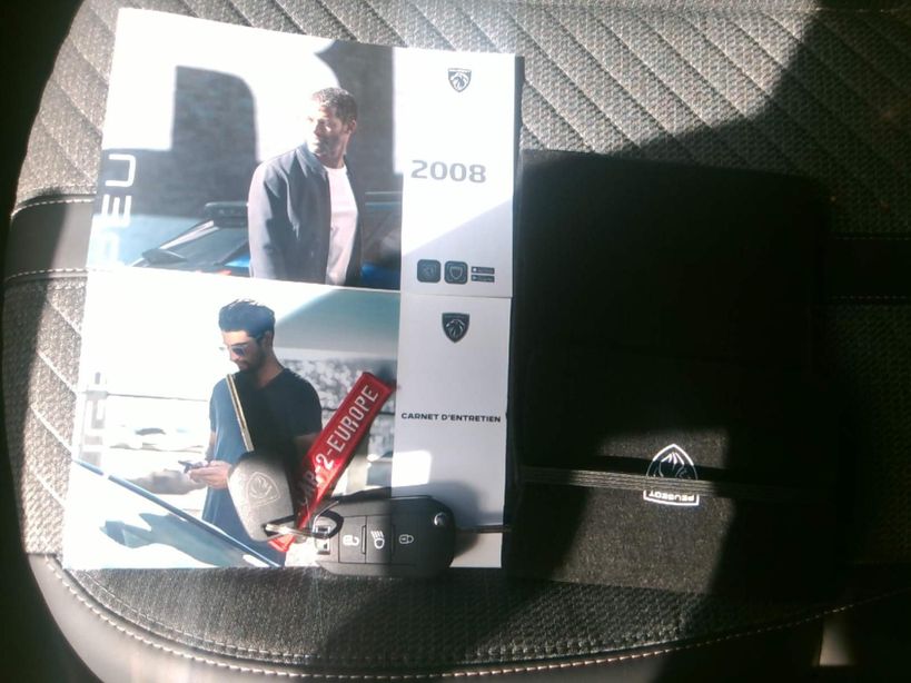 PEUGEOT 2008 2024 - Photo n°1