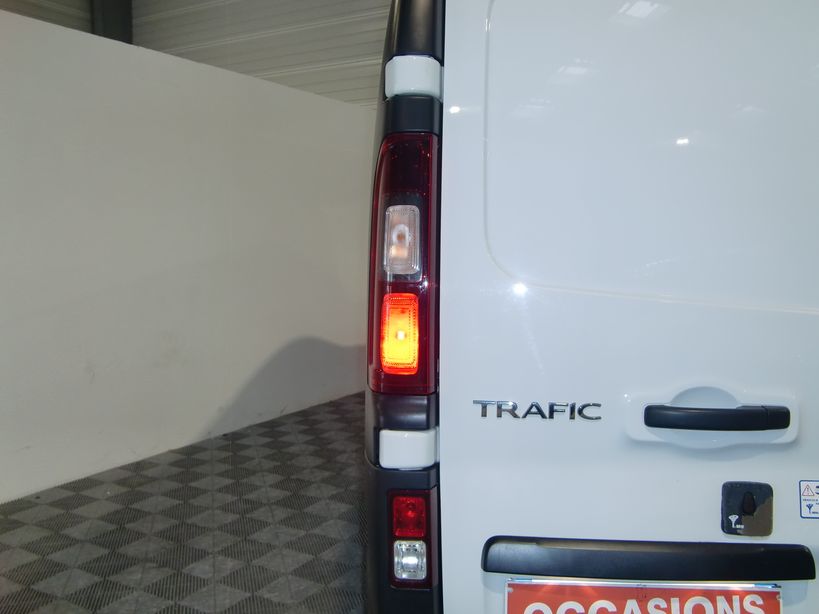 RENAULT TRAFIC FOURGON 2020 - Photo n°9