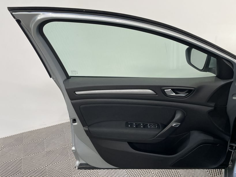RENAULT MEGANE IV ESTATE 2021 - Photo n°20