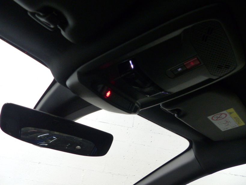 PEUGEOT 208 2019 - Photo n°14