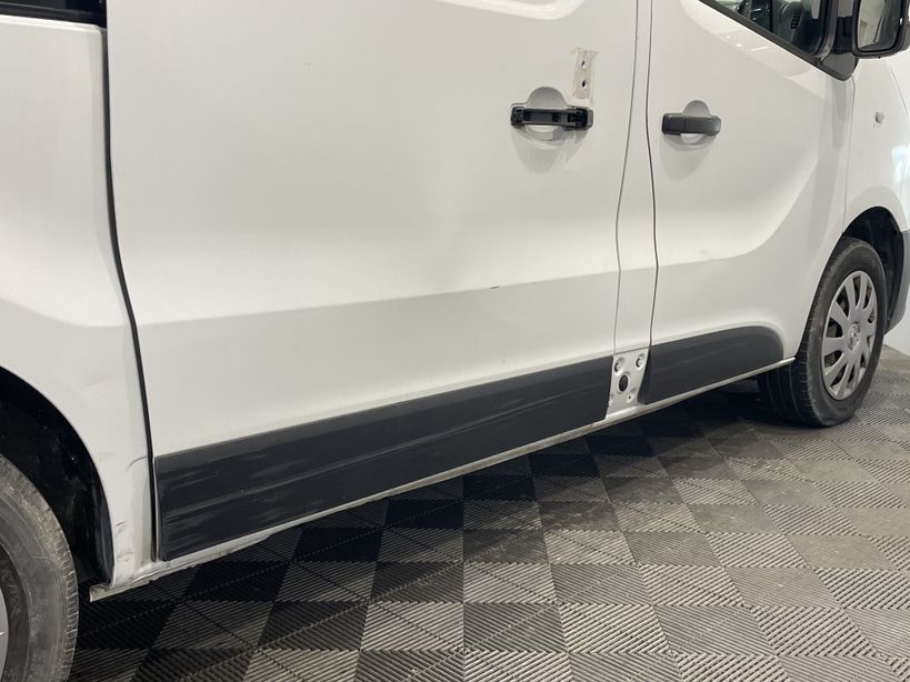 RENAULT TRAFIC FOURGON 2020 - Photo n°9