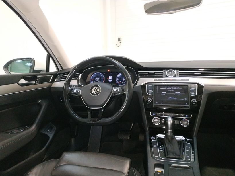 VOLKSWAGEN PASSAT 2015 - Photo n°16