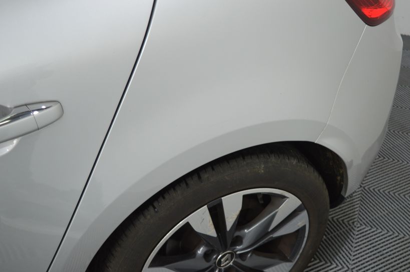 RENAULT MEGANE IV BERLINE 2019 - Photo n°9