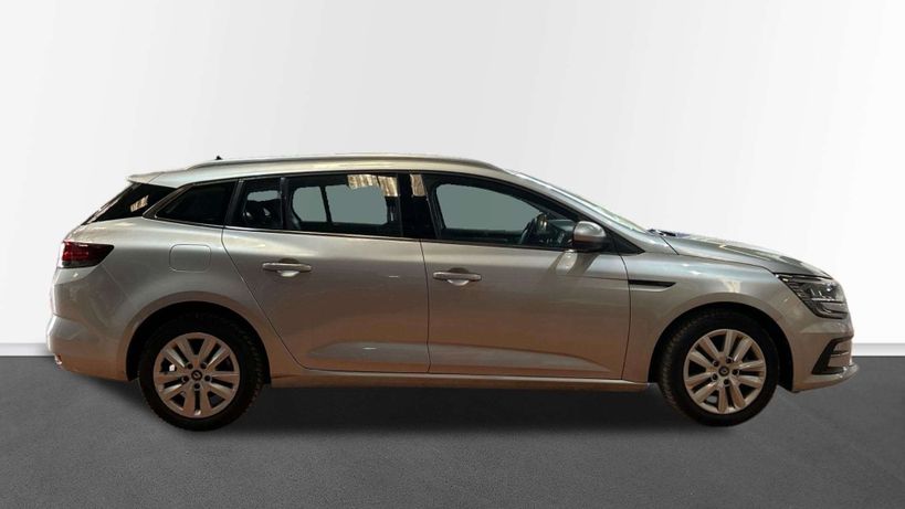 RENAULT MEGANE IV ESTATE 2021 - Photo n°14