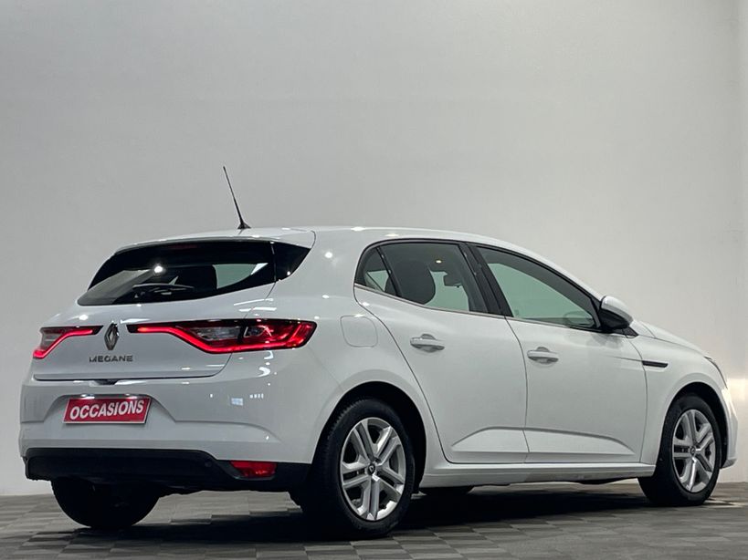 RENAULT MEGANE IV BERLINE BUSINESS 2020 - Photo n°3