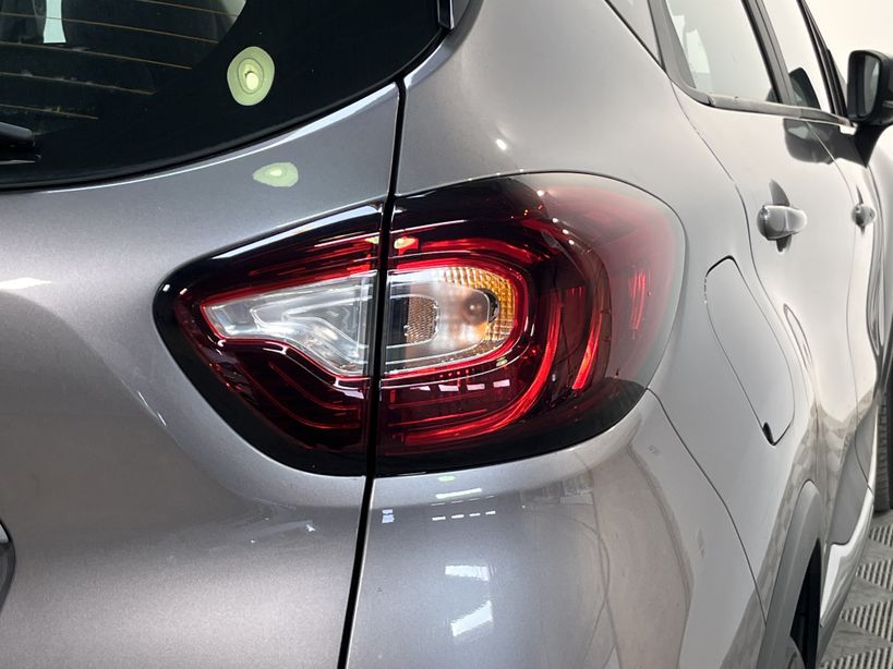 RENAULT CAPTUR 2019 - Photo n°8