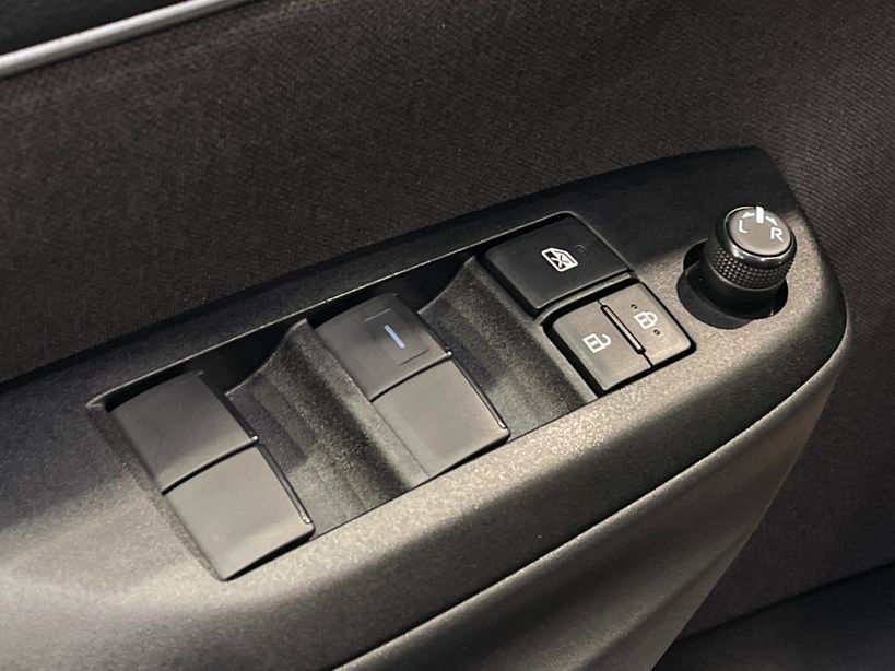 TOYOTA YARIS HYBRIDE 2025 - Photo n°32