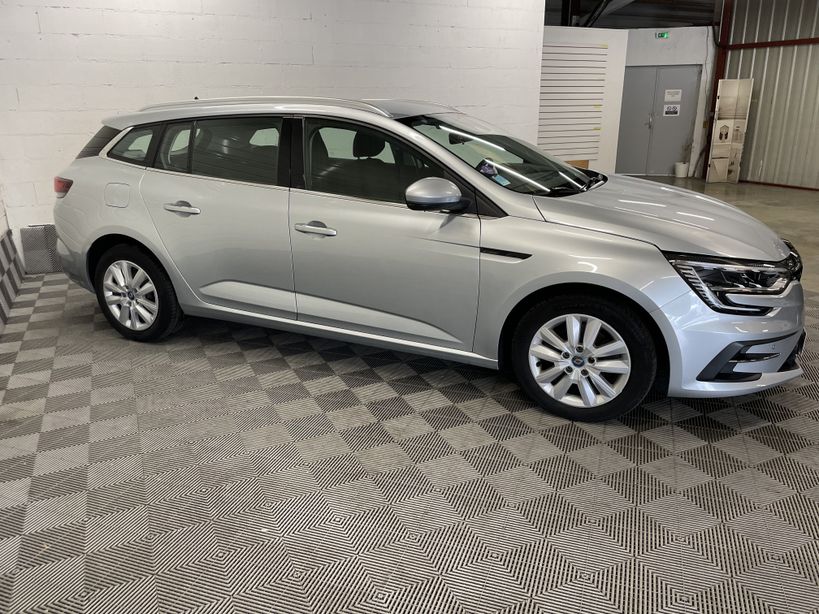 RENAULT MEGANE IV ESTATE 2021 - Photo n°5