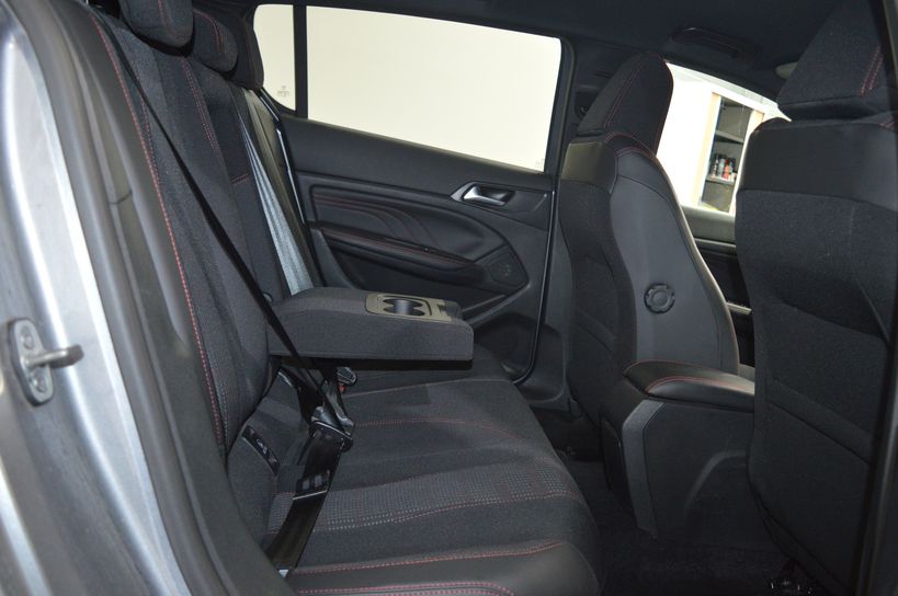 PEUGEOT 308 2015 - Photo n°31