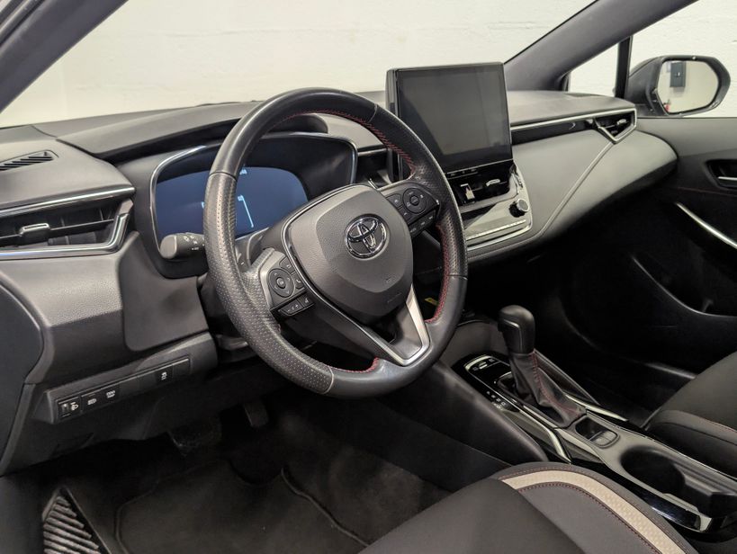 TOYOTA COROLLA TOURING SPORTS HYBRIDE 2023 - Photo n°11