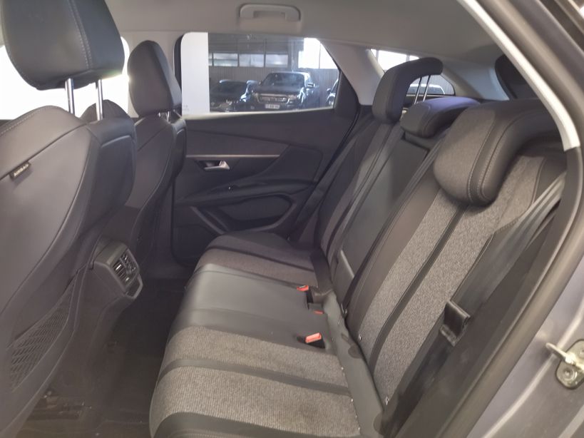 PEUGEOT 3008 2019 - Photo n°18