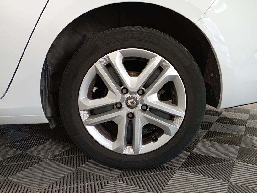 RENAULT MEGANE IV ESTATE BUSINESS 2019 - Photo n°32