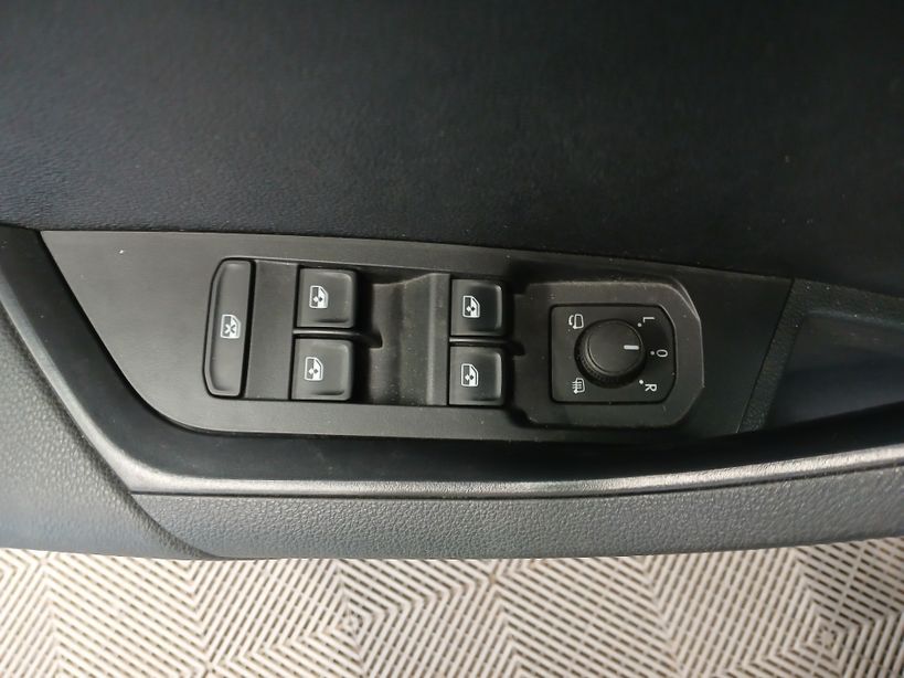 SKODA KAROQ 2023 - Photo n°10