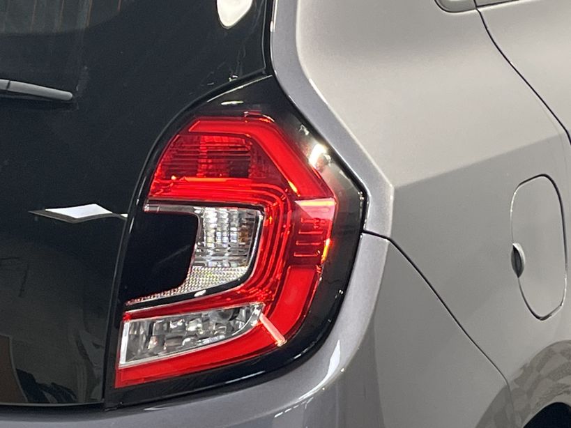 RENAULT TWINGO III 2020 - Photo n°8
