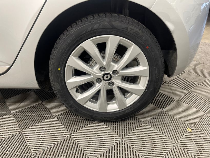 RENAULT CLIO V 2023 - Photo n°34