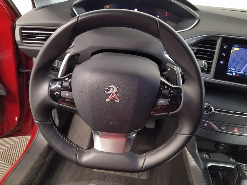 PEUGEOT 308 2021 - Photo n°12