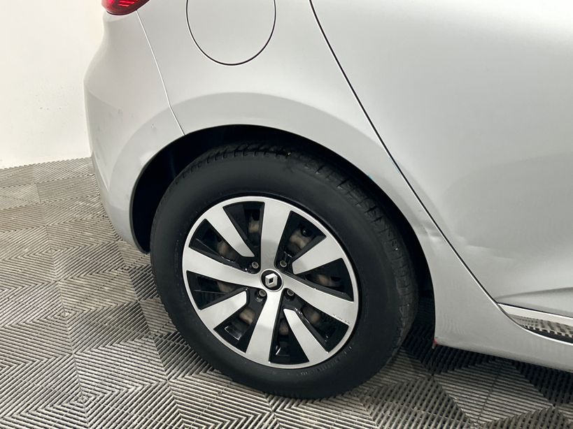 RENAULT CLIO V 2023 - Photo n°8