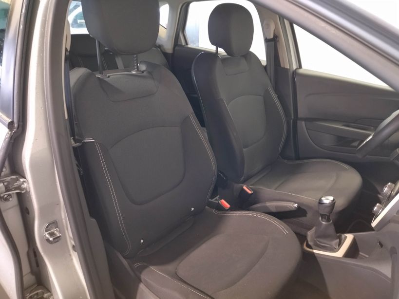 RENAULT CAPTUR 2019 - Photo n°9