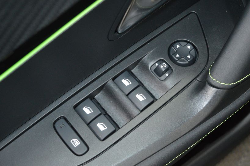 PEUGEOT 2008 2021 - Photo n°37