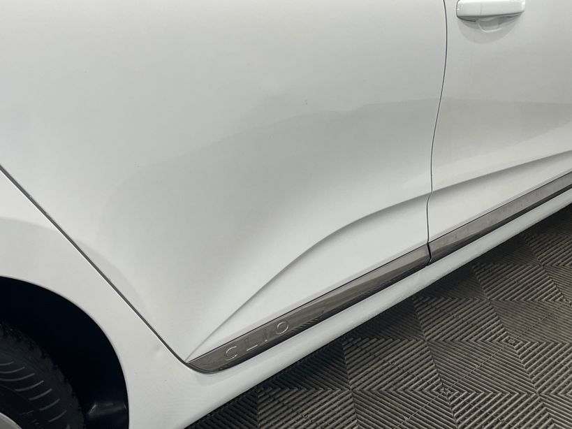RENAULT CLIO V 2021 - Photo n°2