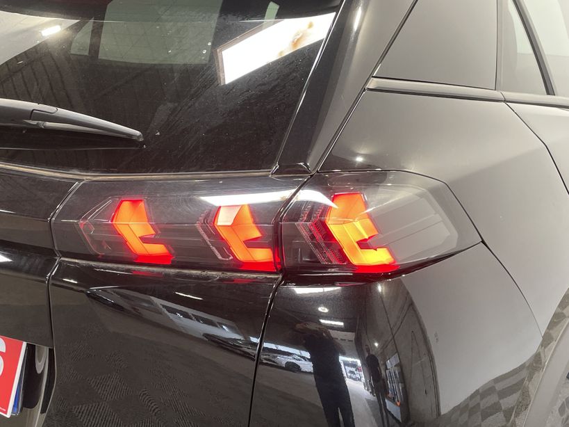 PEUGEOT 2008 2023 - Photo n°8