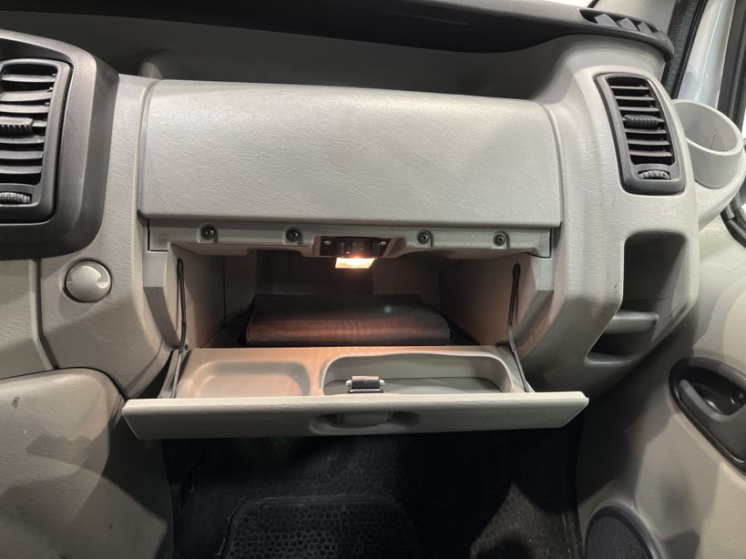 RENAULT TRAFIC FOURGON 2010 - Photo n°18