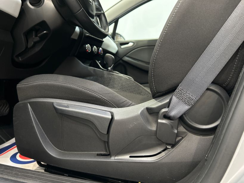 RENAULT CLIO V 2023 - Photo n°32