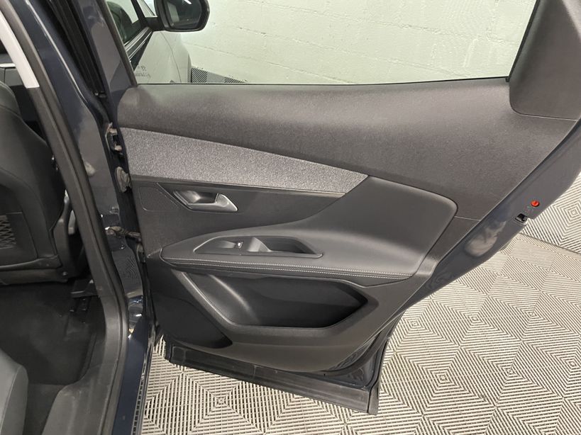 PEUGEOT 3008 2019 - Photo n°36