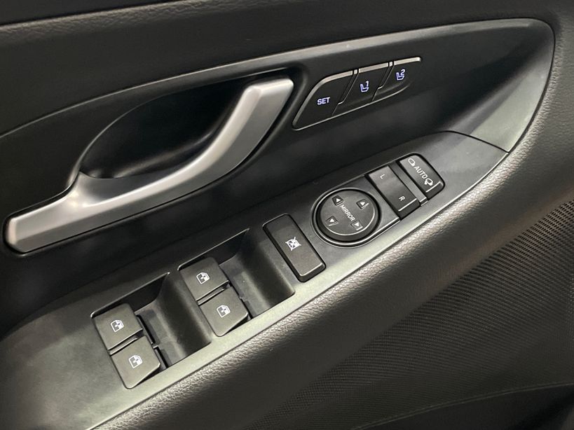 HYUNDAI i30 2022 - Photo n°34