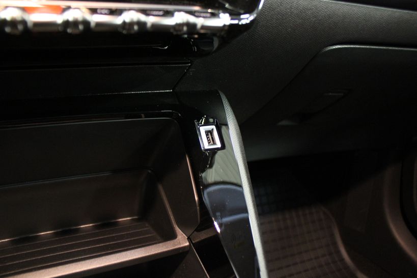 PEUGEOT 208 2022 - Photo n°22