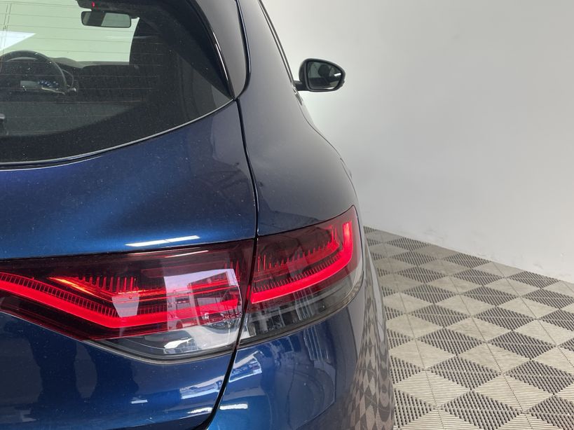 RENAULT MEGANE IV BERLINE 2020 - Photo n°8