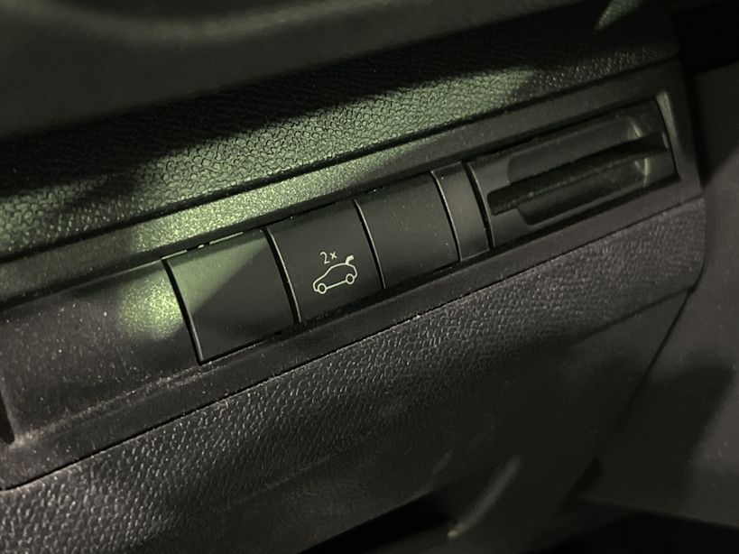 PEUGEOT 5008 BUSINESS 2019 - Photo n°37