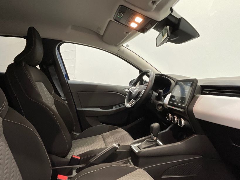 RENAULT CLIO V 2023 - Photo n°20