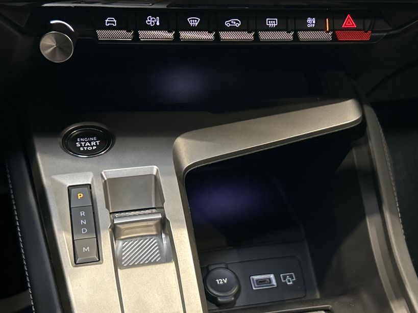 PEUGEOT 308 2023 - Photo n°18