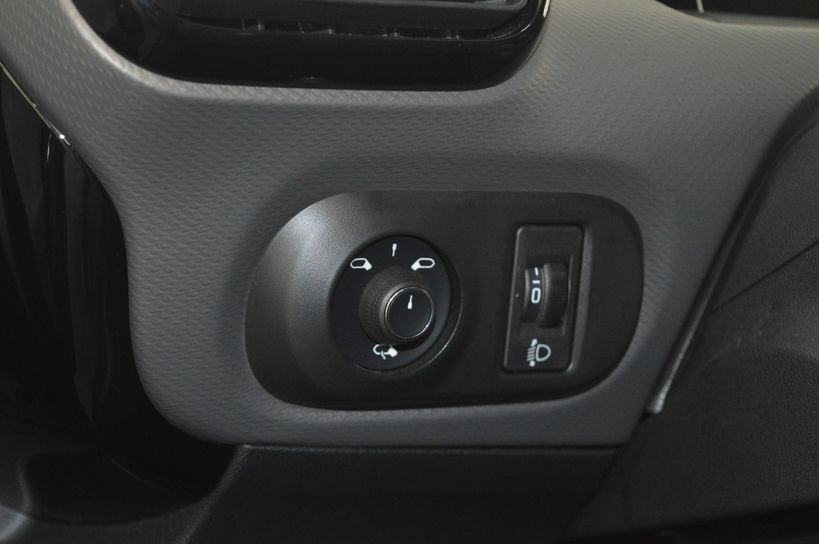 CITROEN C4 CACTUS 2018 - Photo n°10