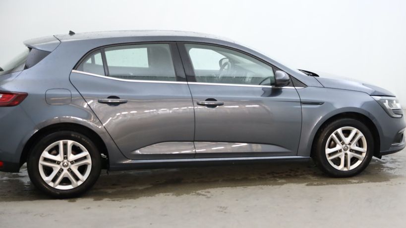RENAULT MEGANE IV BERLINE BUSINESS 2020 - Photo n°6