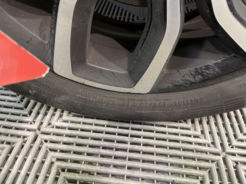 RENAULT CLIO IV 2018 - Photo n°11