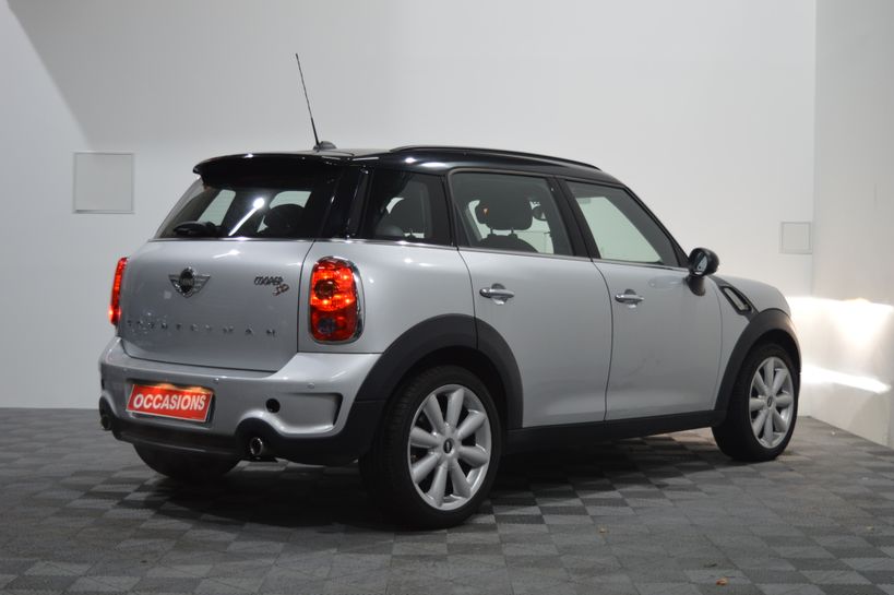 MINI MINI COUNTRYMAN R60 2015 - Photo n°4