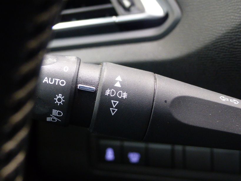 PEUGEOT 308 2016 - Photo n°25