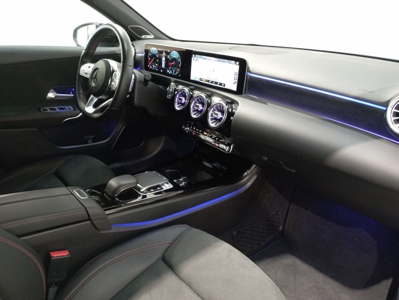 MERCEDES CLASSE A 2019 - Photo n°11