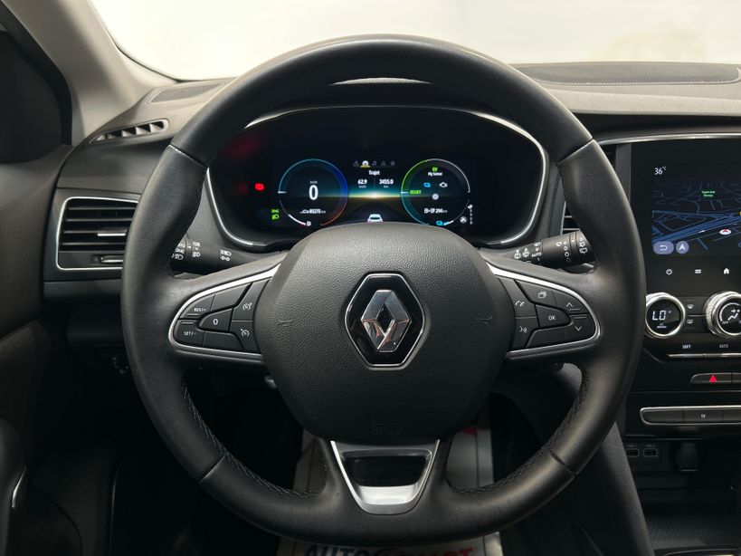 RENAULT MEGANE IV BERLINE 2023 - Photo n°11