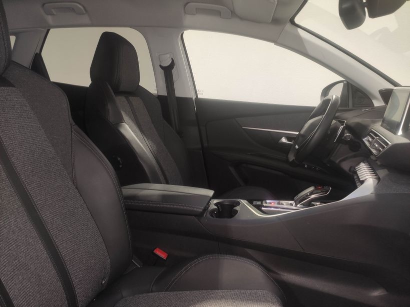 PEUGEOT 3008 BUSINESS 2019 - Photo n°10