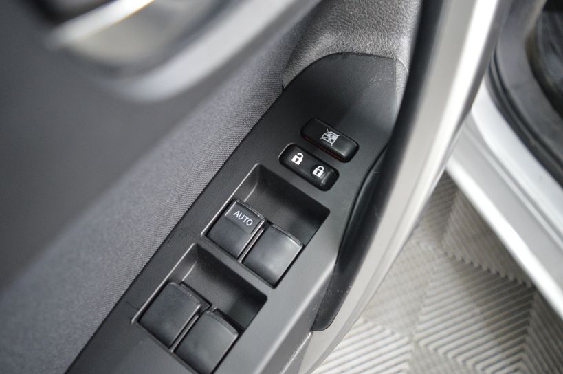 TOYOTA AURIS BUSINESS 2014 - Photo n°27